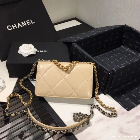 HyperPeter CHANEL CHAIN WALLET 0814
